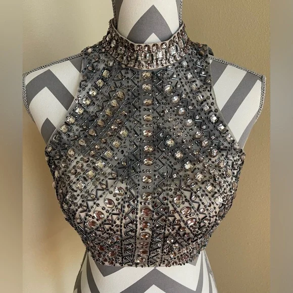Blonde Nites - Embellished Halter Crop Top - Size 3 - Picture 2 of 7